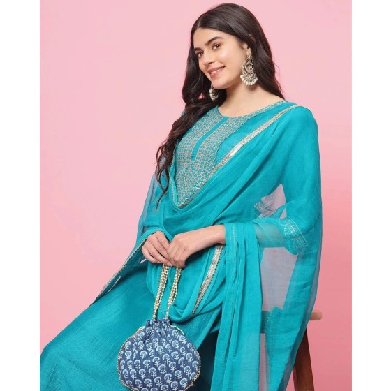 Woven Saree with Contrast Border